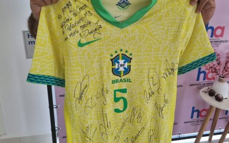 CAMISA AUTOGRAFADA DA SELEÇÃO BRASILEIRA PODE ARRECADAR 300 MIL REAIS AO HOSPITAL DO CÂNCER DE PATROCÍNIO