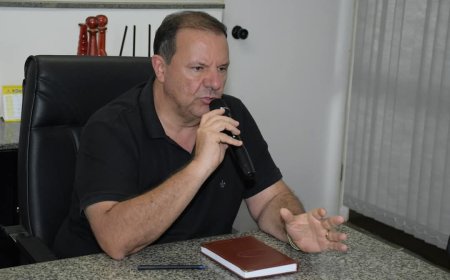 PREFEITO DEIRÓ MARRA CRITICA AUSÊNCIA DE VEREADORES EM VOTAÇÃO PARA SERVIDORES MUNICIPAIS,  FALA DE RESTOS A PAGAR E SALÁRIOS DE DEZEMBRO