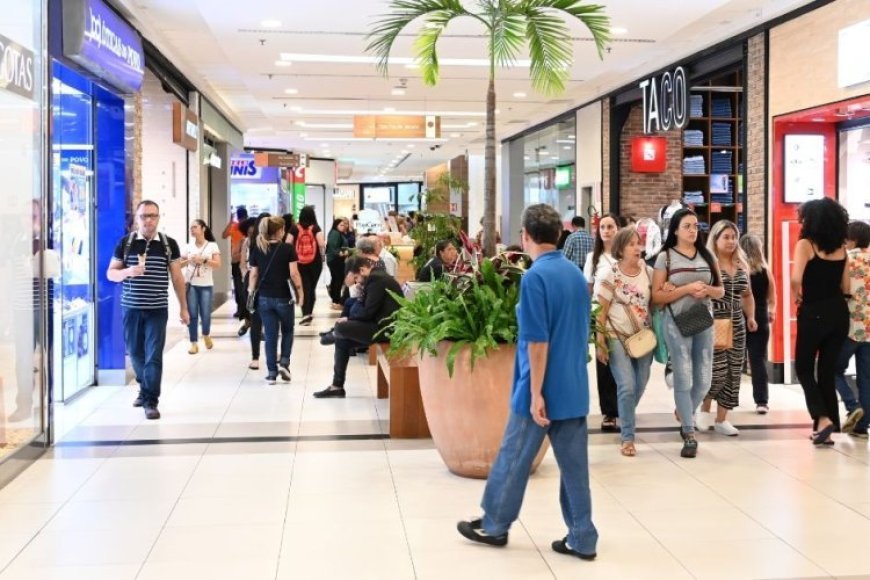 FECOMÉRCIO MG APONTA: NATAL EM MINAS GERAIS ATENDE EXPECTATIVAS DO COMÉRCIO VAREJISTA
