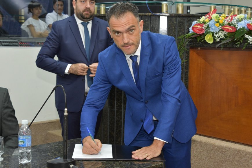 NIKOLAS QUEIROZ ELIAS É ELEITO PRESIDENTE DA CÂMARA MUNICIPAL DE PATROCÍNIO