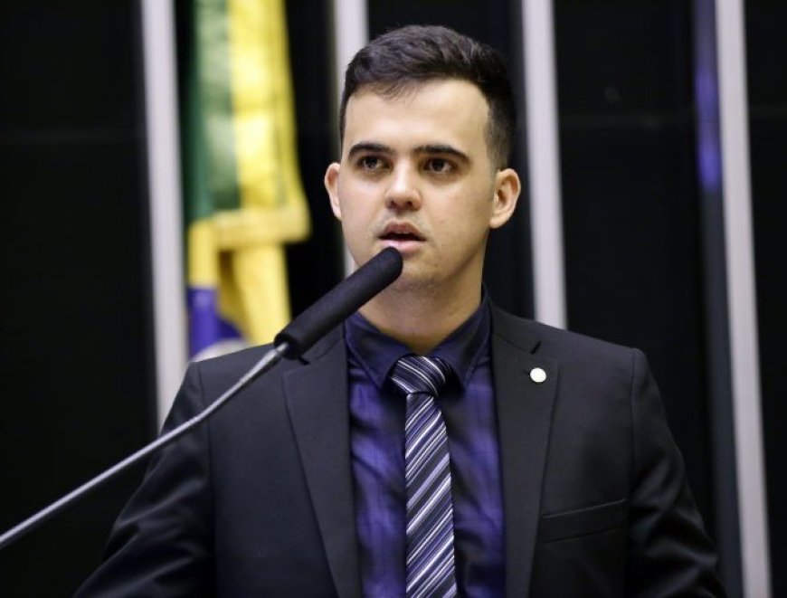 DEPUTADO DO PL QUER ACABAR COM PENSÃO ALIMENTÍCIA SOCIOAFETIVA: ENTENDA OS CASOS AFETADOS