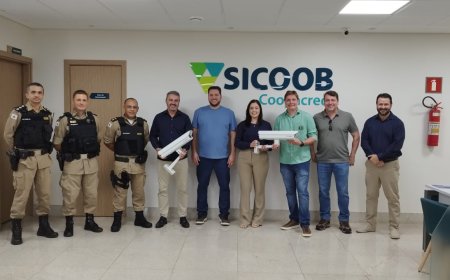 O Sicoob Coopacredi realiza doação do 29° ponto de monitoramento do projeto de expansão do Olho Vivo Rural