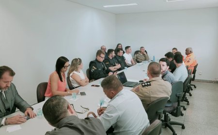 REALIZADA REUNIÃO PARA TRATAR DA SEGURANÇA E ORGANIZAÇÃO DA FENACAFÉ