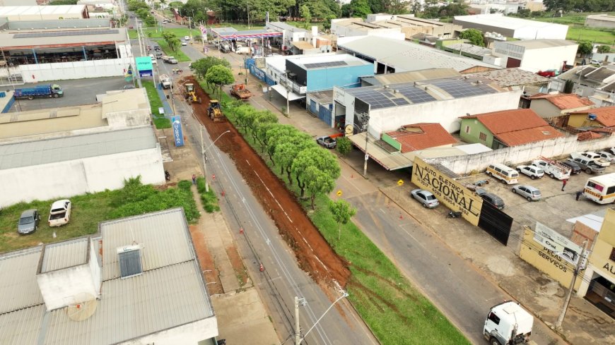 INICIADO O ALARGAMENTO DA AVENIDA FARIA PEREIRA NO BAIRRO NAÇÕES