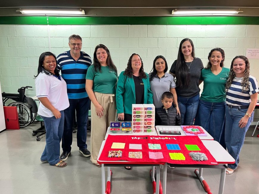 INCLUSÃO DE ALUNOS COM DEFICIÊNCIA VISUAL NA REDE MUNICIPAL DE ENSINO