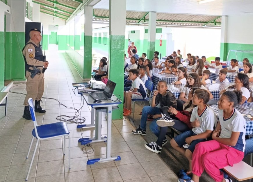 PATRULHA ESCOLAR PROMOVE PALESTRAS SOBRE ABUSO SEXUAL EM ESCOLAS PÚBLICAS DE PATROCÍNIO/MG