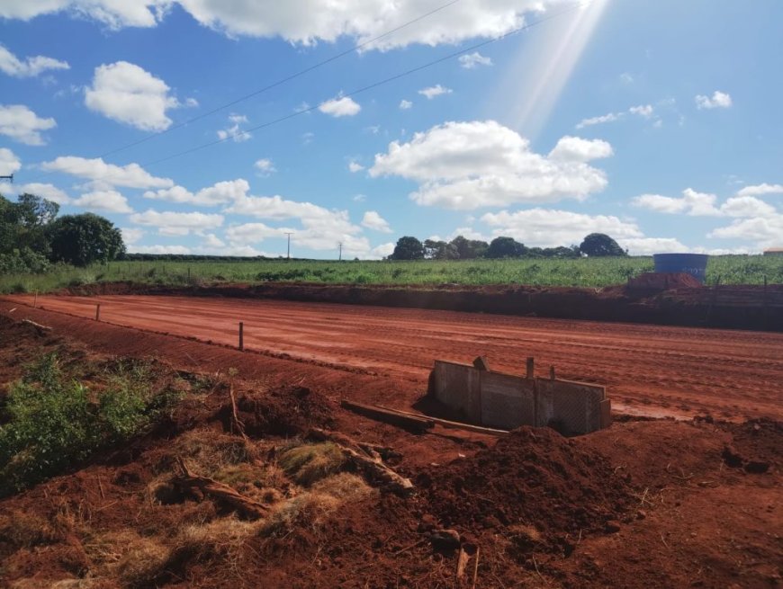 SECRETARIA MUNICIPAL DE AGRICULTURA E PECUÁRIA DISPONIBILIZA LIMPEZA DE TERREIROS PARA A SAFRA DE CAFÉ