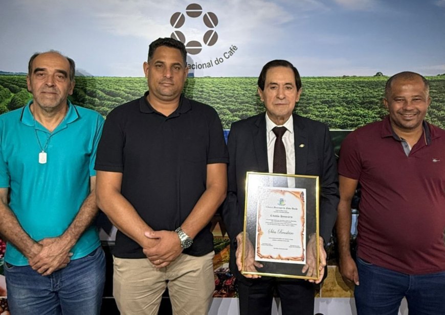 SILAS BRASILEIRO RECEBE TÍTULO DE CIDADÃO HONORÁRIO DE NOVA UNIÃO (MG)