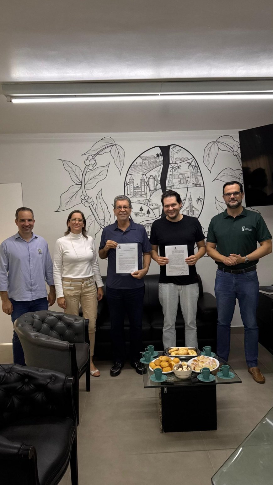 PREFEITURA DE PATROCÍNIO FIRMA NOVO CONTRATO COM O HOSPITAL SANTA CASA E AMPLIA ATENDIMENTOS DO SUS