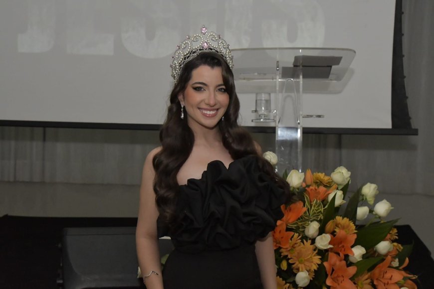 Jordana Prudente é aclamada Miss Triângulo Mineiro Teen durante solenidade de despedida do juiz Dr. Serlon