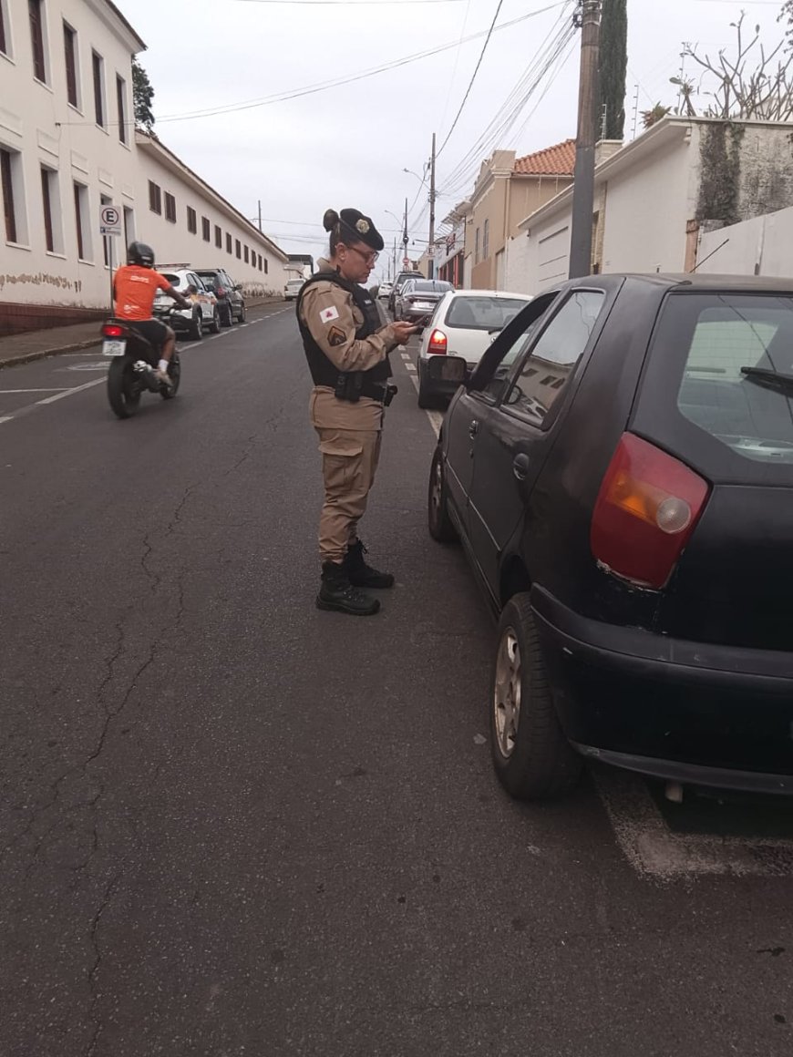 Polícia Militar realiza Operação Trânsito Seguro nas imediações de escolas em Patrocínio
