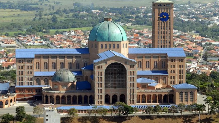 DEPOIS DE CAMPOS DO JORDÃO, APARECIDA/SP QUER TAXAR TURISTAS