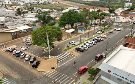 O PREFEITO INSINUA INTERFERÊNCIA POLÍTICA NA REDUÇÃO DE REPASSES À SANTA CASA
