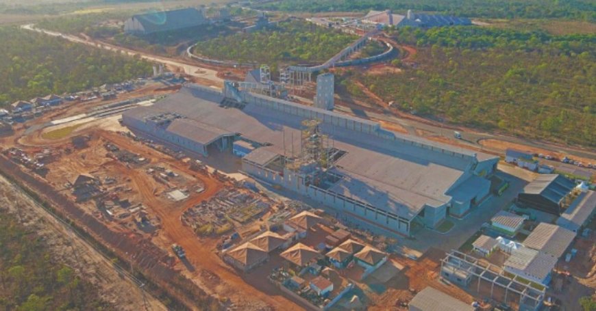 MOSAIC PARALISA OPERAÇÕES EM PATROCÍNIO APÓS MERCADO ESPECULAR DESEJO DE VENDA