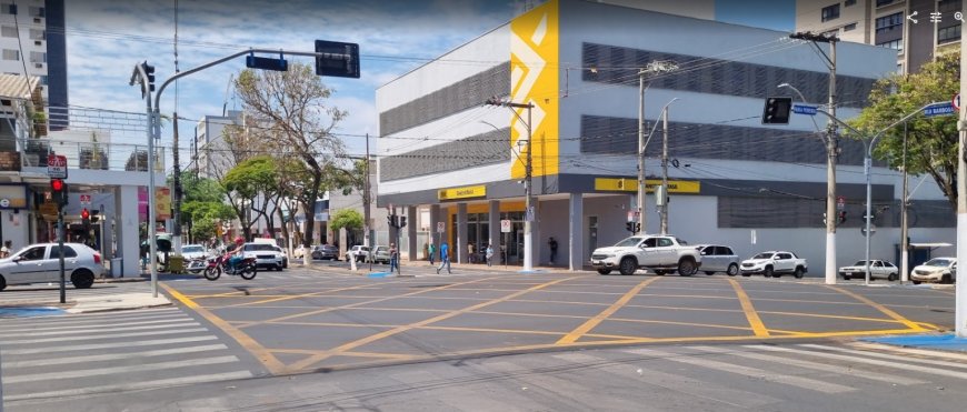 ENTRE TÓQUIO E PATROCÍNIO - O CRUZAMENTO DE NOMENCLATURAS E A IDENTIDADE LOCAL
