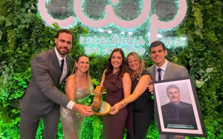 SICOOB COOPACREDI CONQUISTA TROFÉU OURO NO PRÊMIO SOMOSCOOP EXCELÊNCIA EM GESTÃO 2025