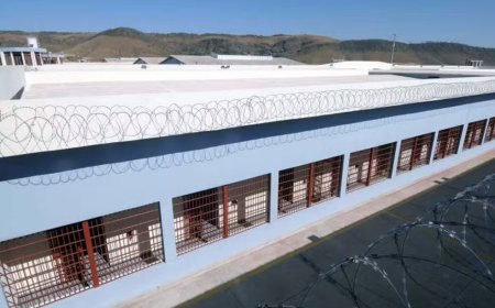 POLICIAL PENAL É PRESA SUSPEITA DE LEVAR CELULARES, CARREGADORES E CHIPS PARA DETENTOS EM PENITENCIÁRIA DE PATROCÍNIO