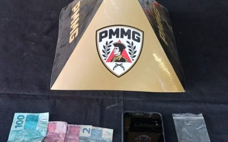 POLÍCIA MILITAR PRENDE TRÊS AUTORES POR TRÁFICO DE DROGAS NAS PROXIMIDADES DE ESCOLA EM PATROCÍNIO