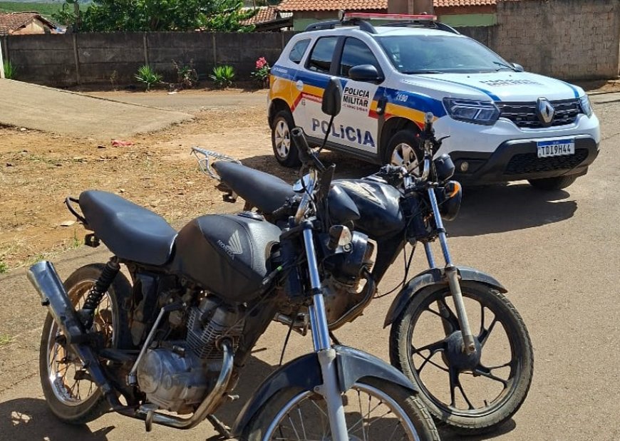 POLÍCIA MILITAR REALIZA REMOÇÃO DE MOTOCICLETAS IRREGULARES NO POVOADO DE MARTINS, EM PATROCÍNIO