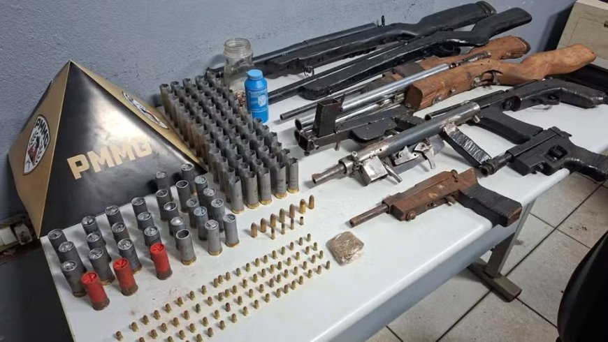 ARSENAL DE ARMAS ARTESANAIS É ENCONTRADO ESCONDIDO EM COMUNIDADE RURAL DE MINAS
