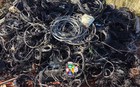 MUTIRÃO REMOVE MAIS DE 406 QUILOS DE CABOS E FIOS IRREGULARES EM PATROCÍNIO
