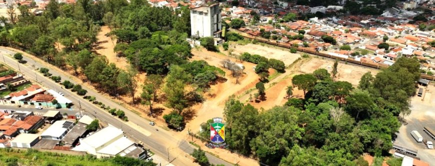 PATROCÍNIO ASSINA CESSÃO DE ÁREAS DA UNIÃO PARA PARQUE, CENTRO EDUCACIONAL E FUTURO EMPREENDIMENTO HABITACIONAL